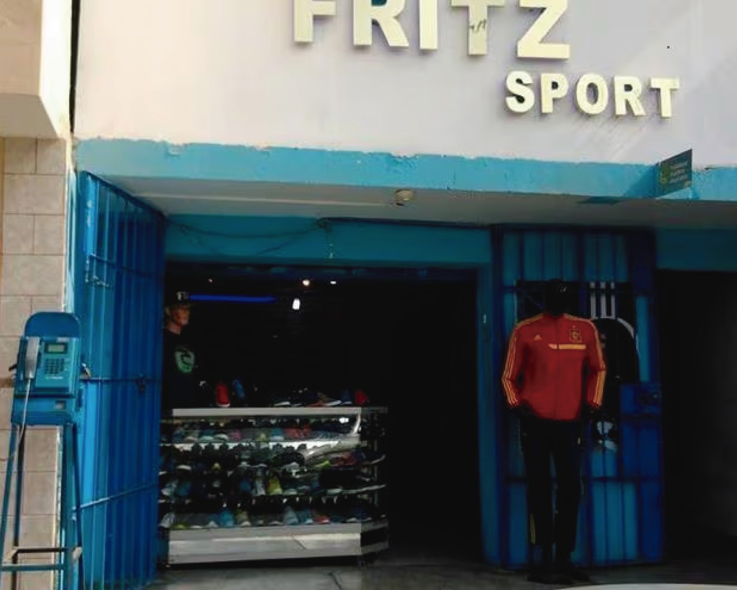 PRIMERA TIENDA EN PUENTE PIEDRA.